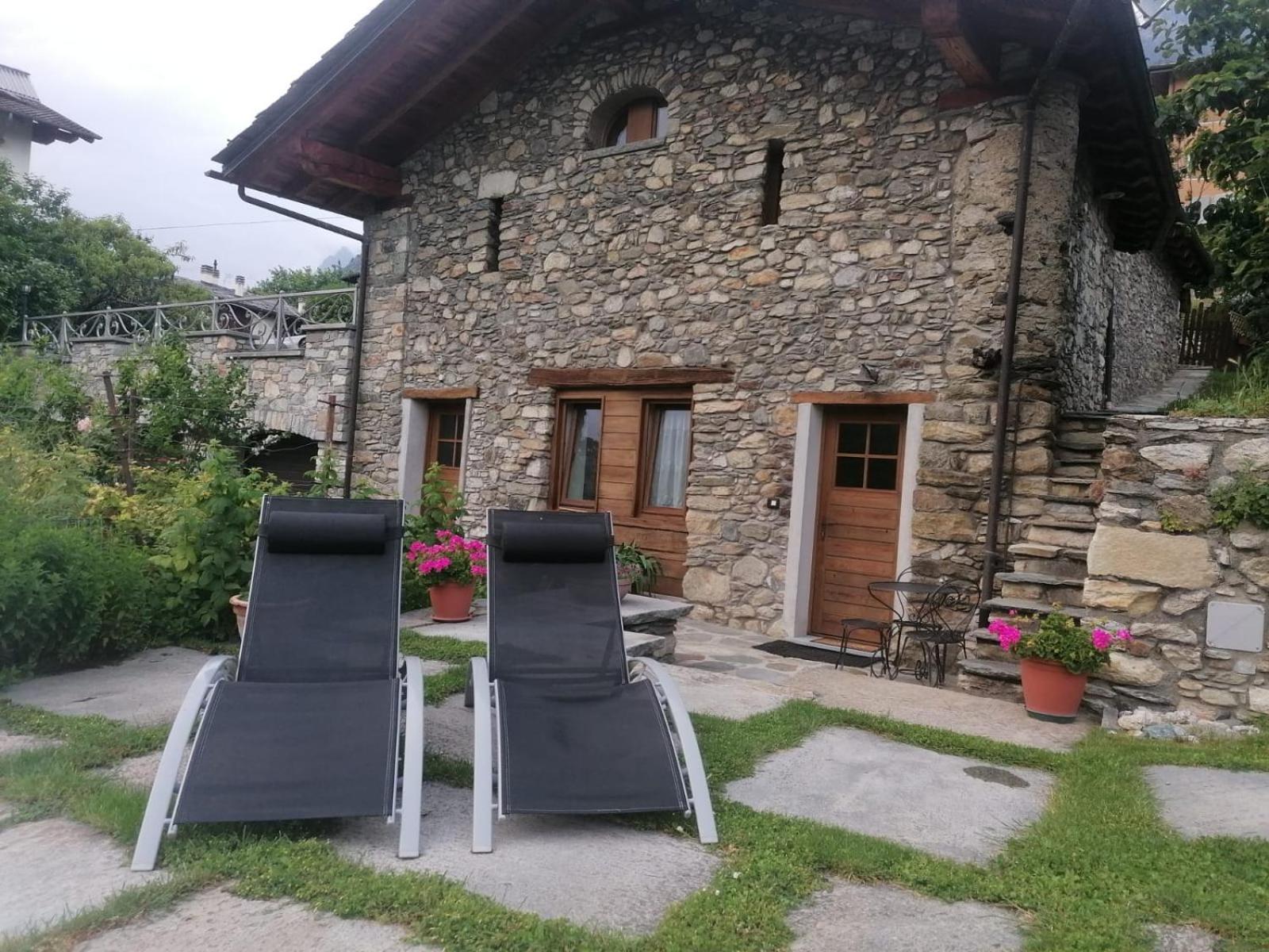 Mini House Valle D'Aosta Руазан Экстерьер фото